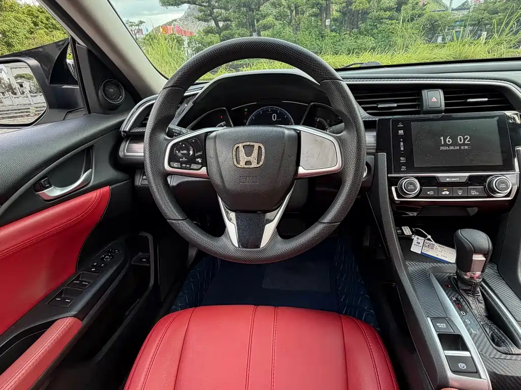 Honda Civic — фото 10