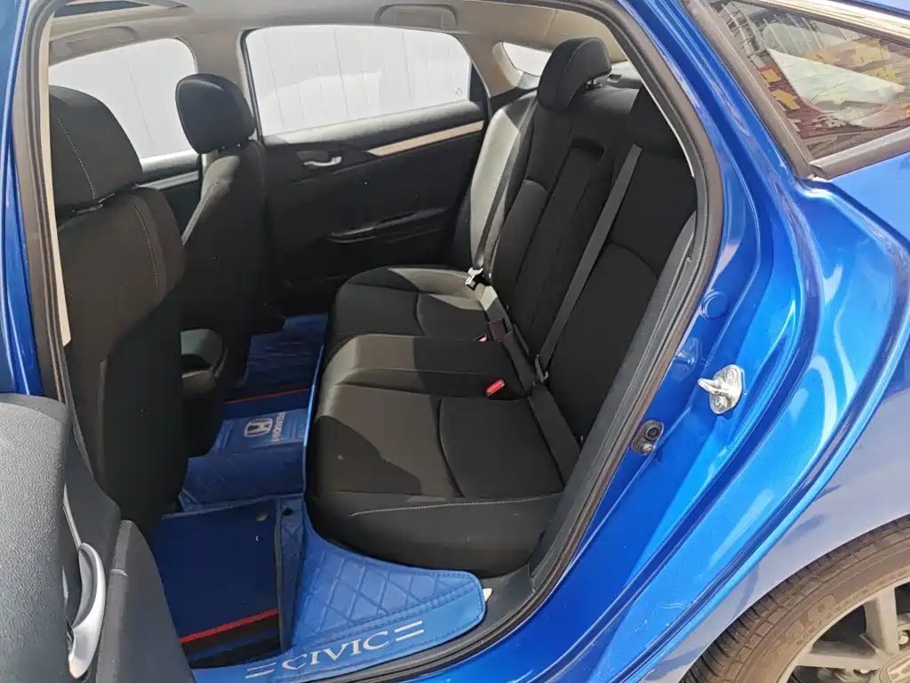 Honda Civic — фото 13