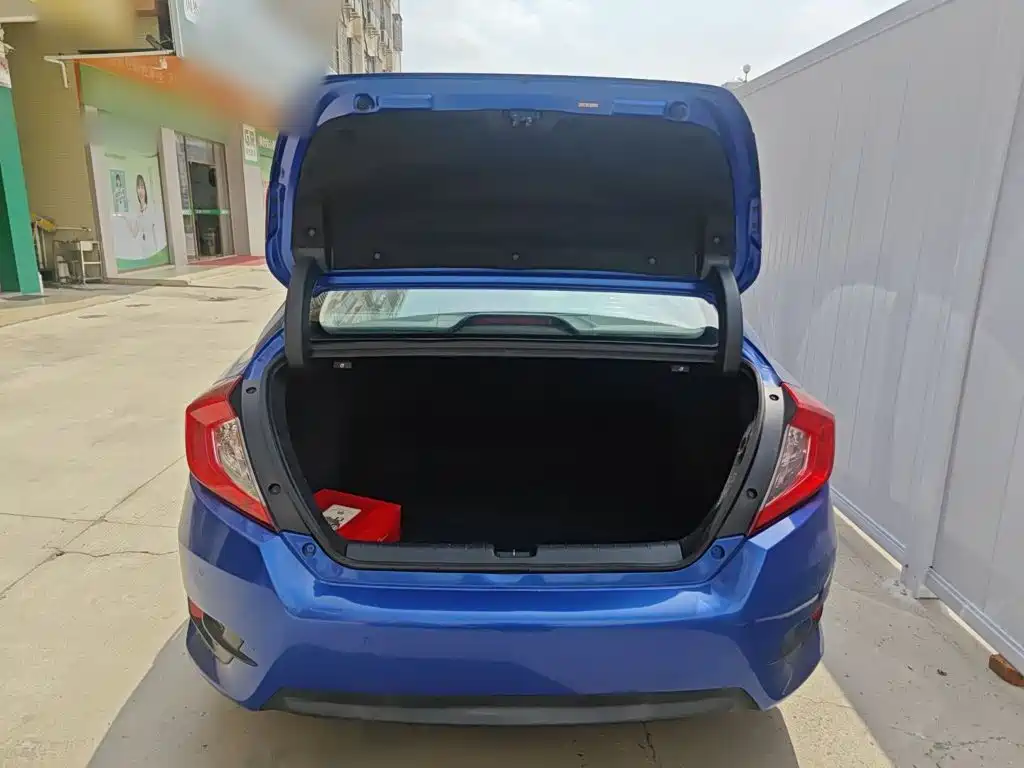 Honda Civic — фото 15