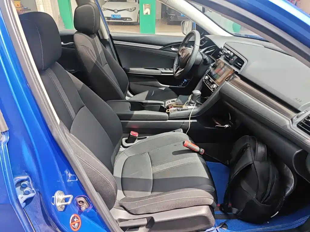 Honda Civic — фото 20