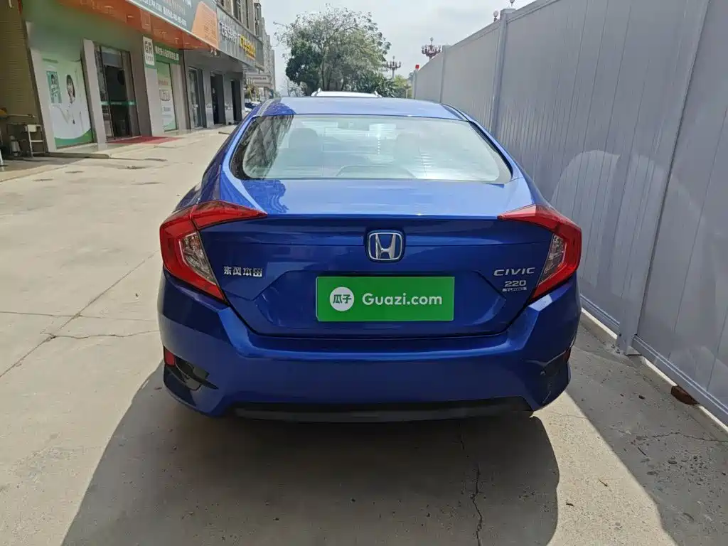 Honda Civic — фото 4