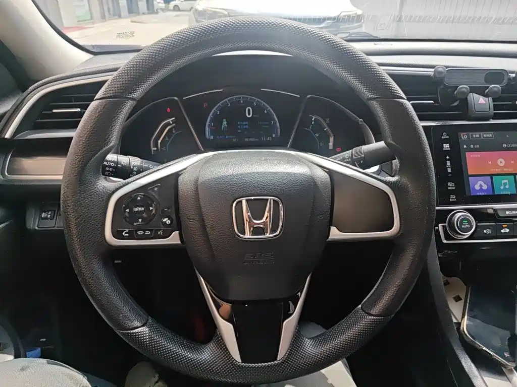 Honda Civic — фото 7