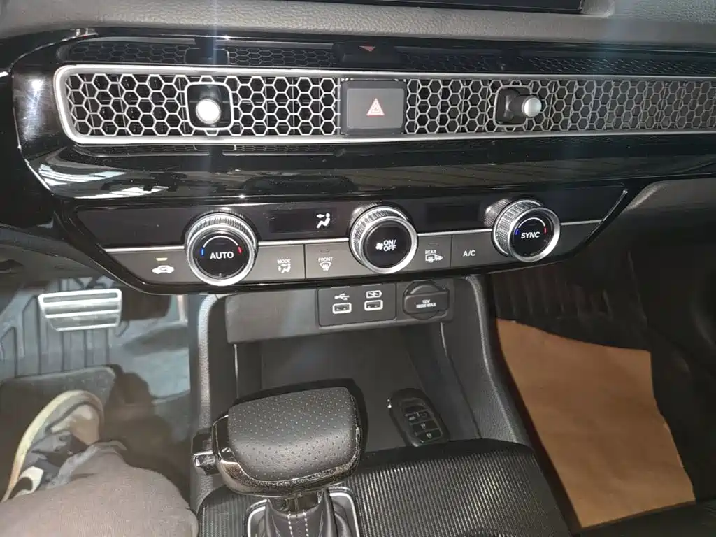 Honda Civic — фото 13