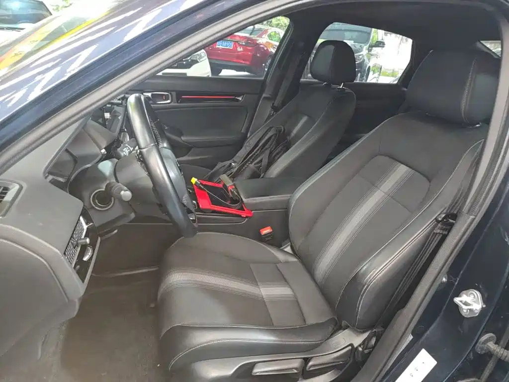 Honda Civic — фото 15