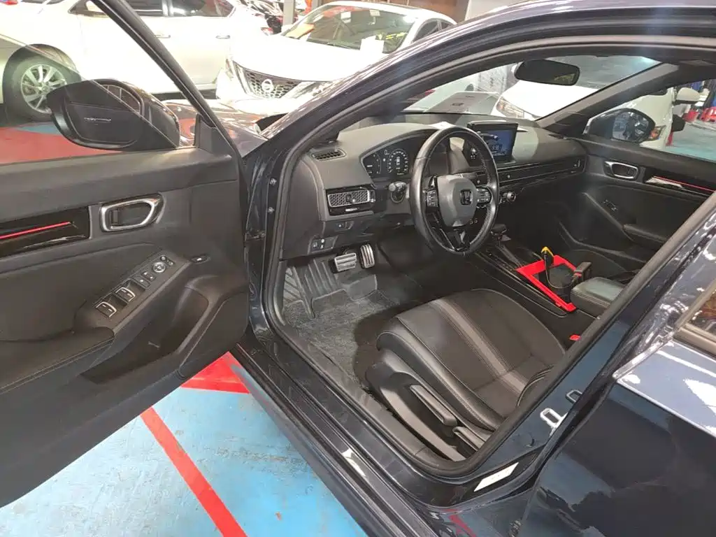 Honda Civic — фото 16