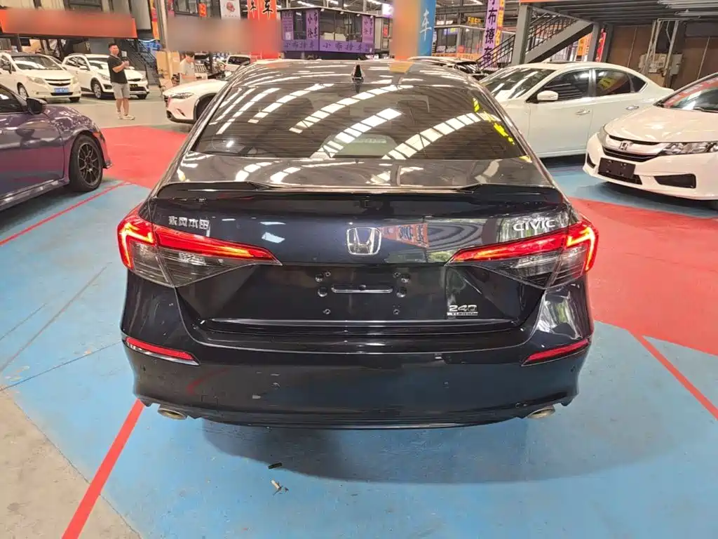 Honda Civic — фото 6