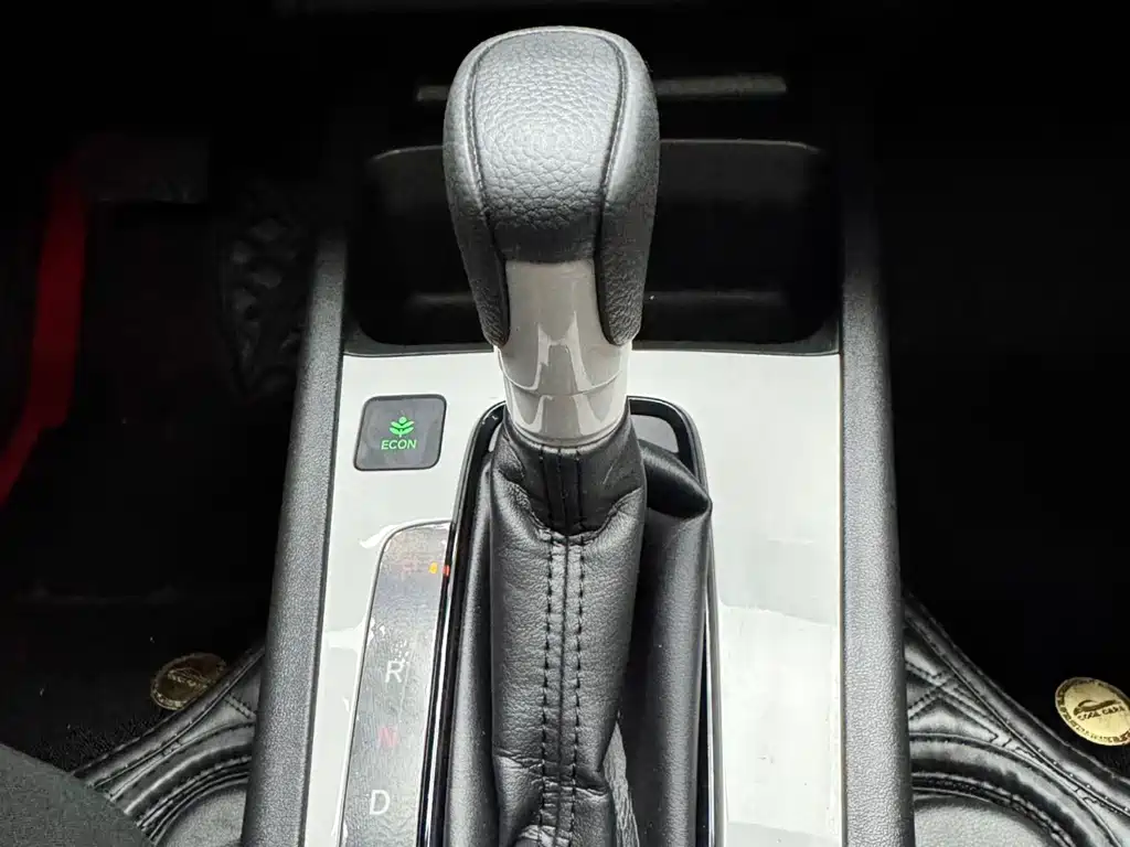 Honda Fit — фото 14
