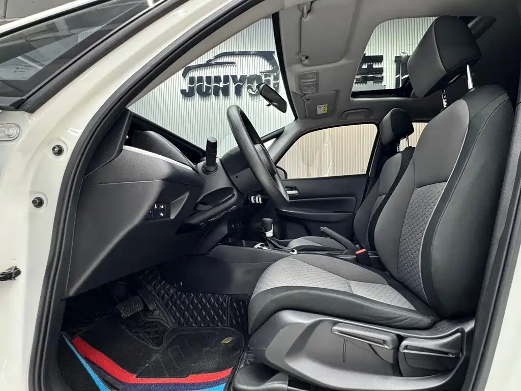 Honda Fit — фото 9