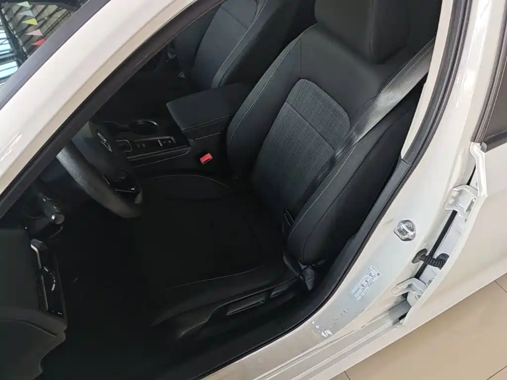 Honda Civic — фото 11