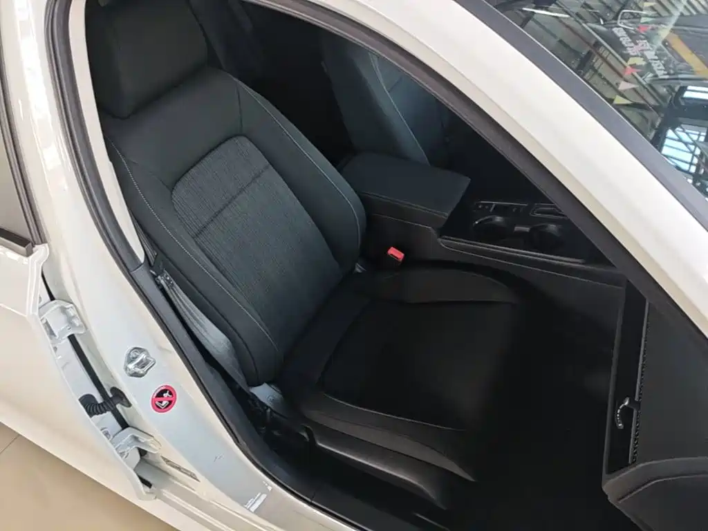 Honda Civic — фото 20