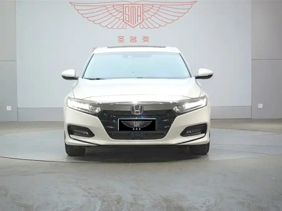 Honda Accord — фото 4