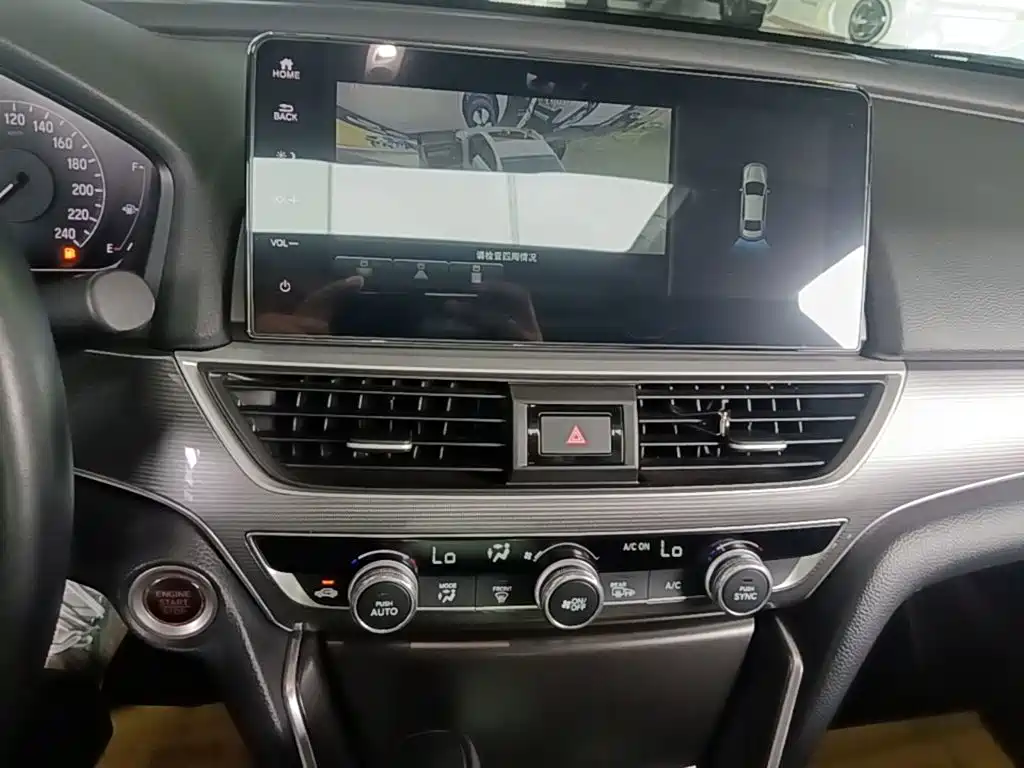 Honda Accord — фото 13