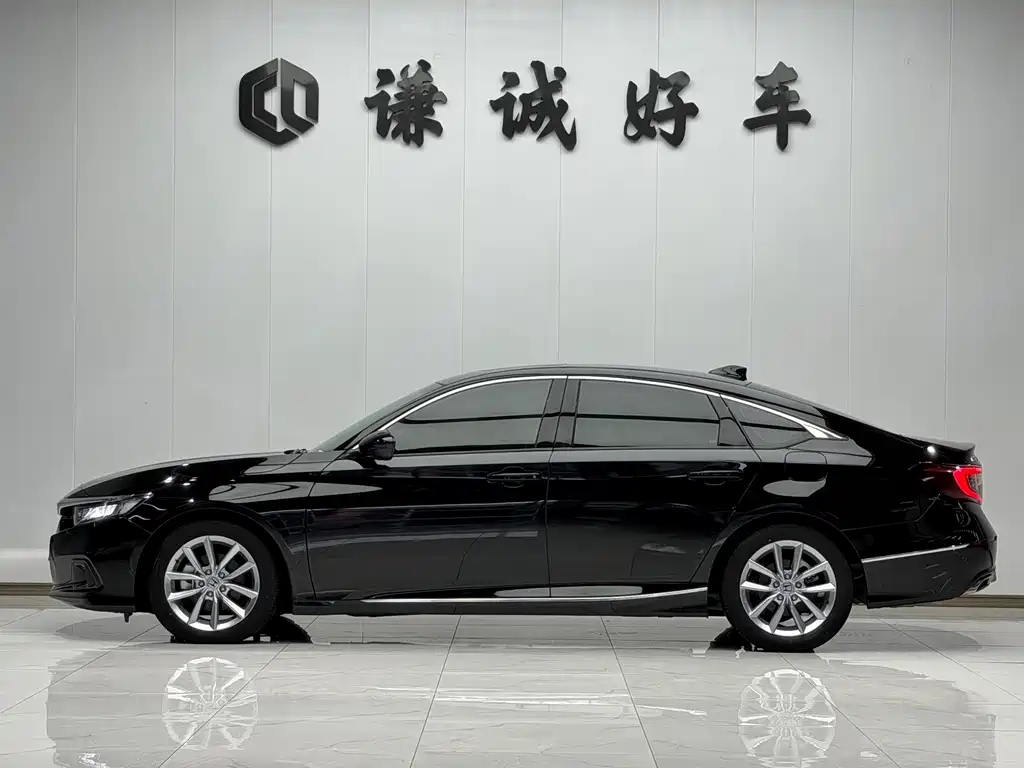 Honda Accord — фото 4
