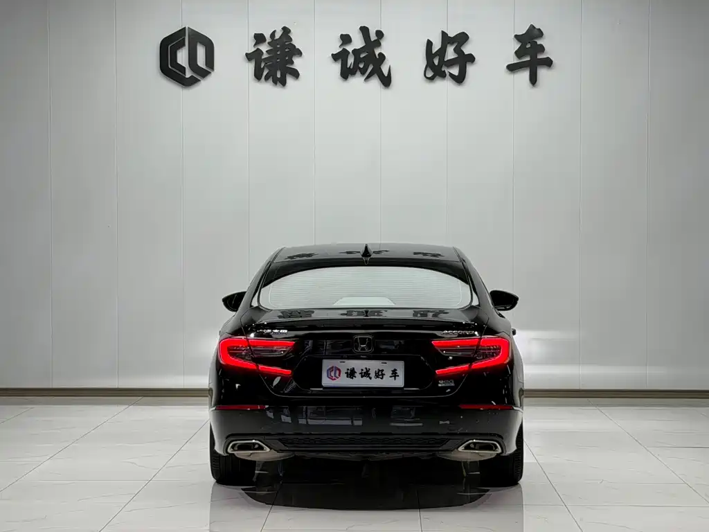Honda Accord — фото 6
