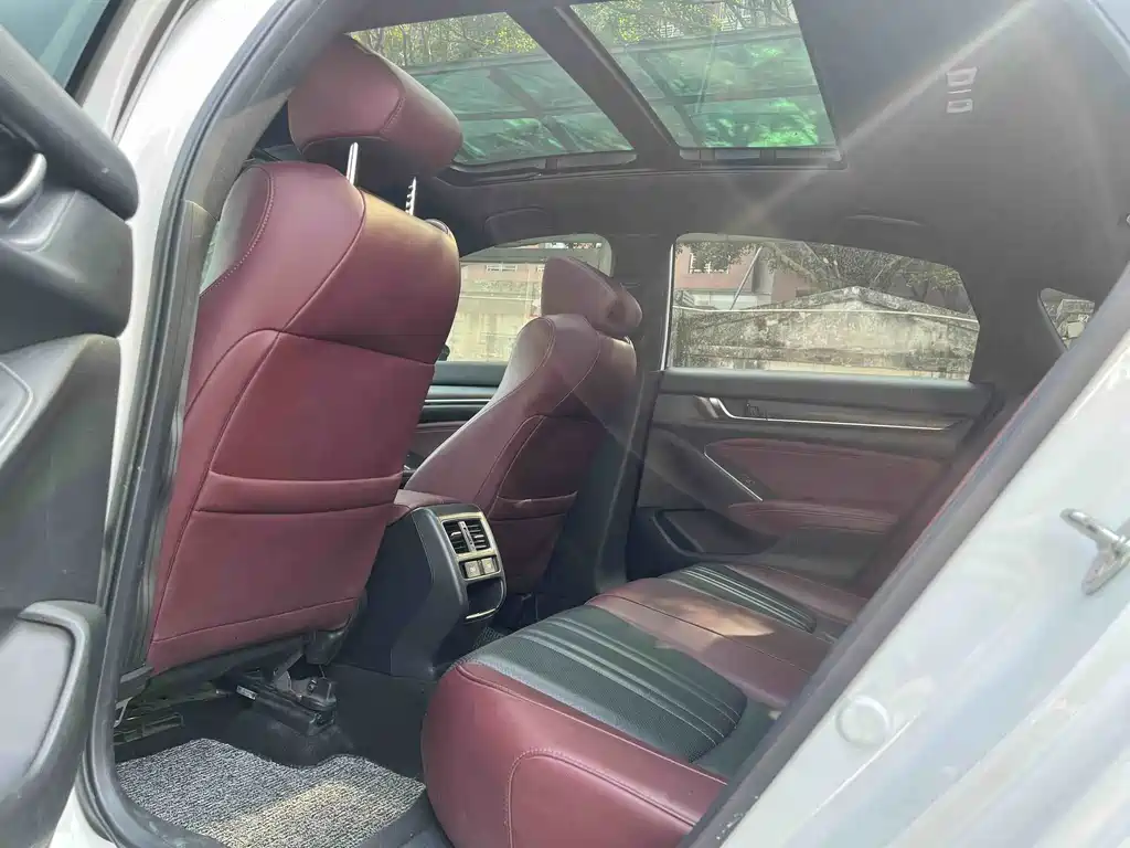Honda Inspire — фото 10