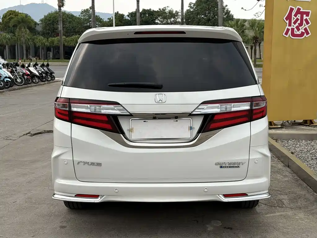 Honda Odyssey — фото 15