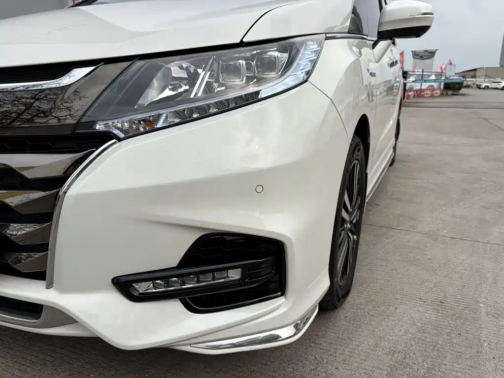 Honda Odyssey — фото 18