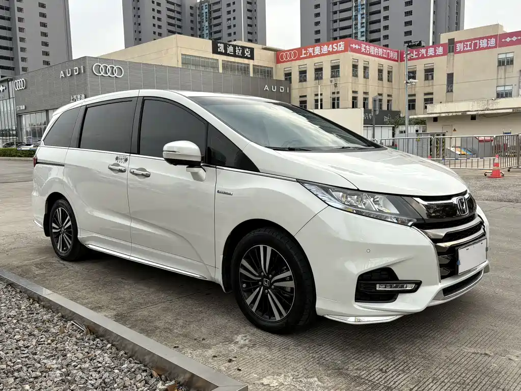 Honda Odyssey — фото 3