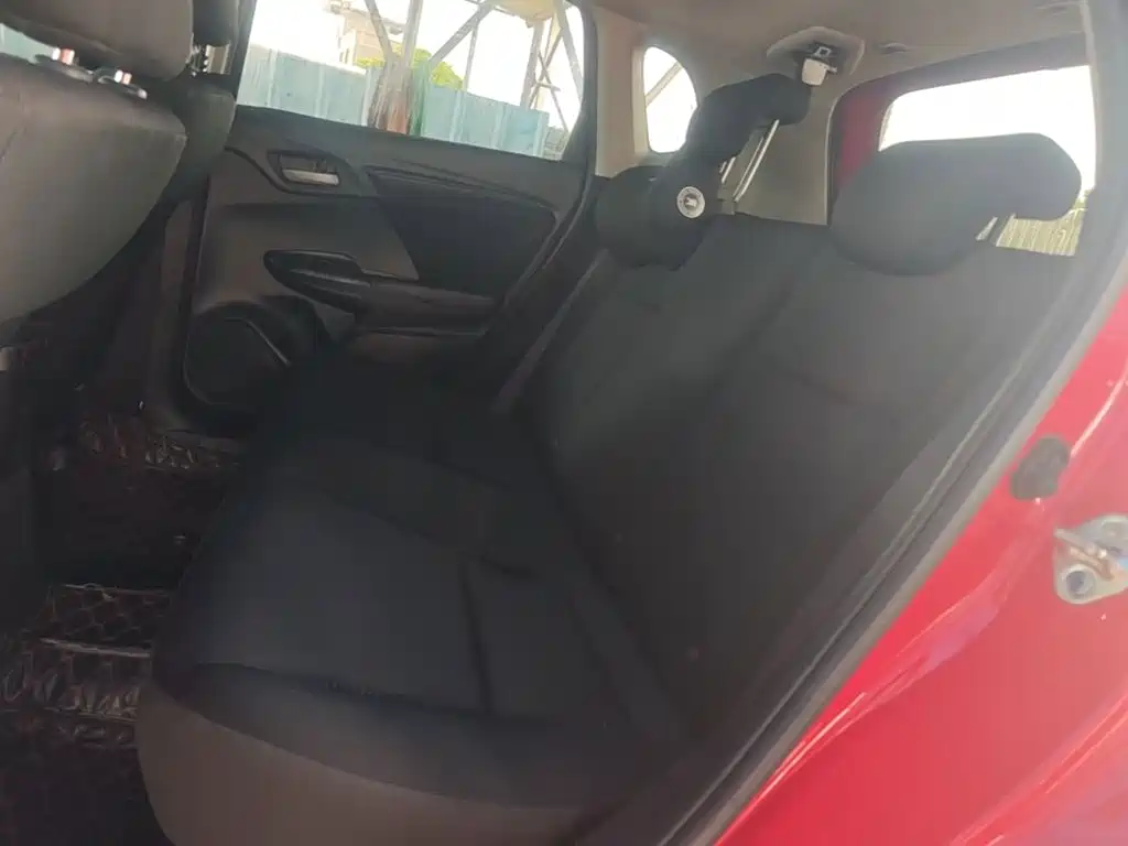 Honda Fit — фото 17