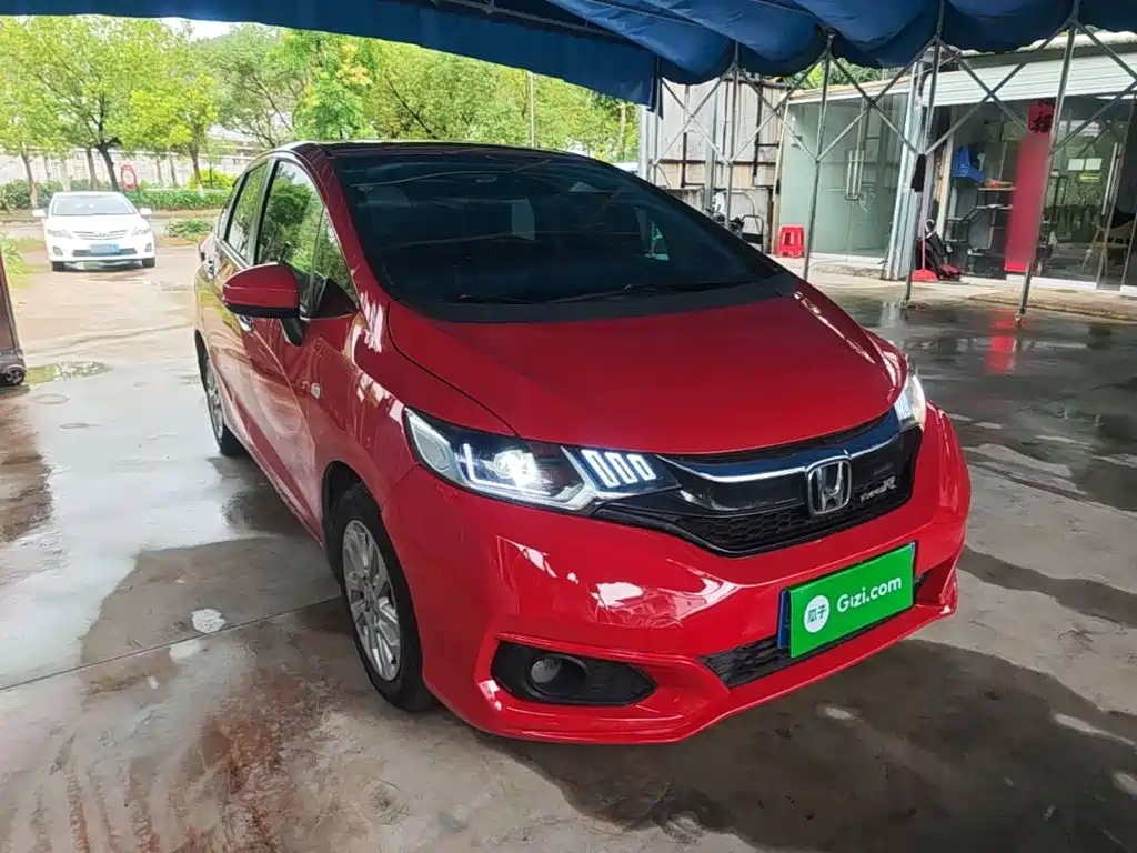 Honda Fit — фото 4