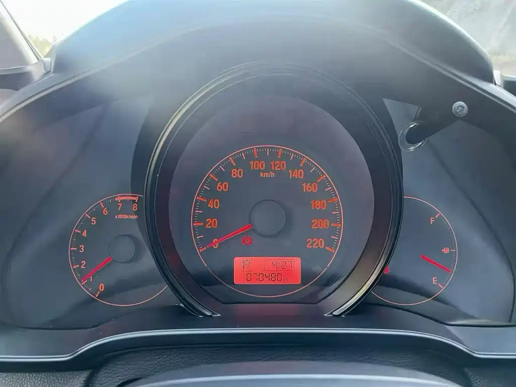 Honda Fit — фото 9