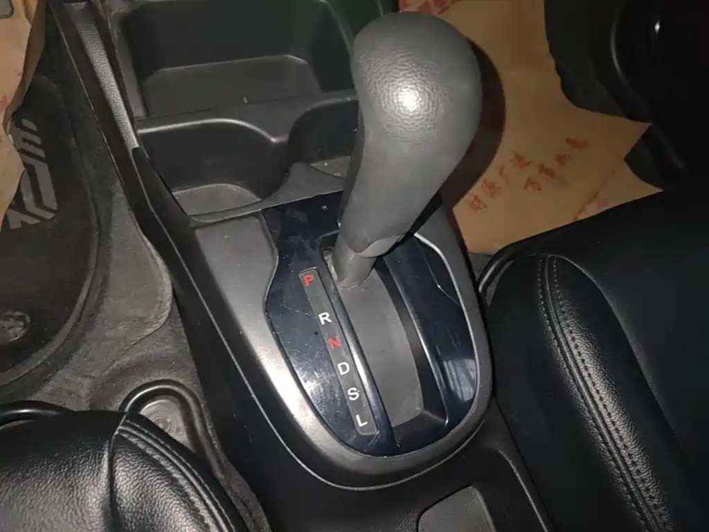 Honda Fit — фото 14
