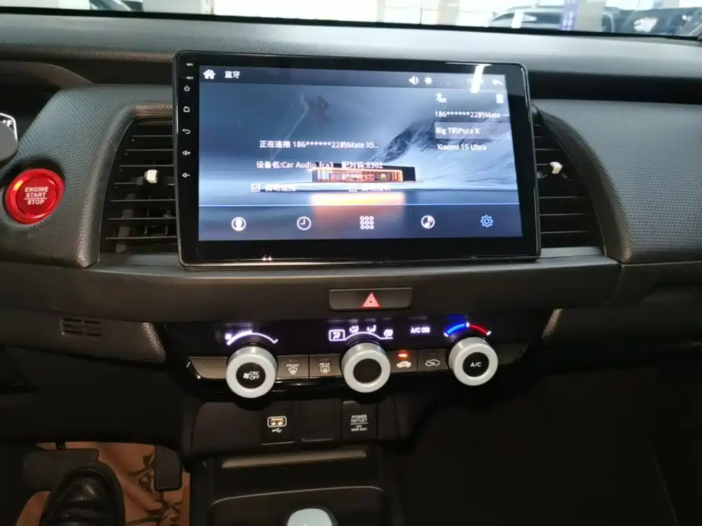 Honda Fit — фото 13