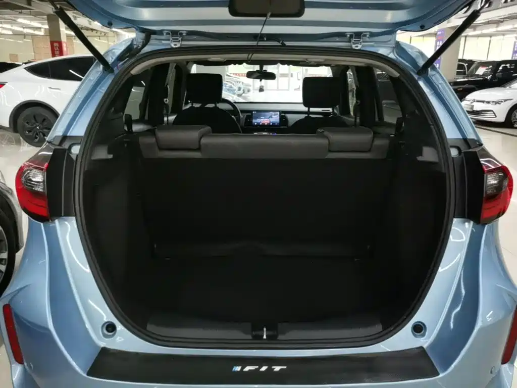 Honda Fit — фото 19