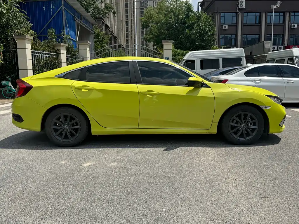 Honda Civic — фото 4
