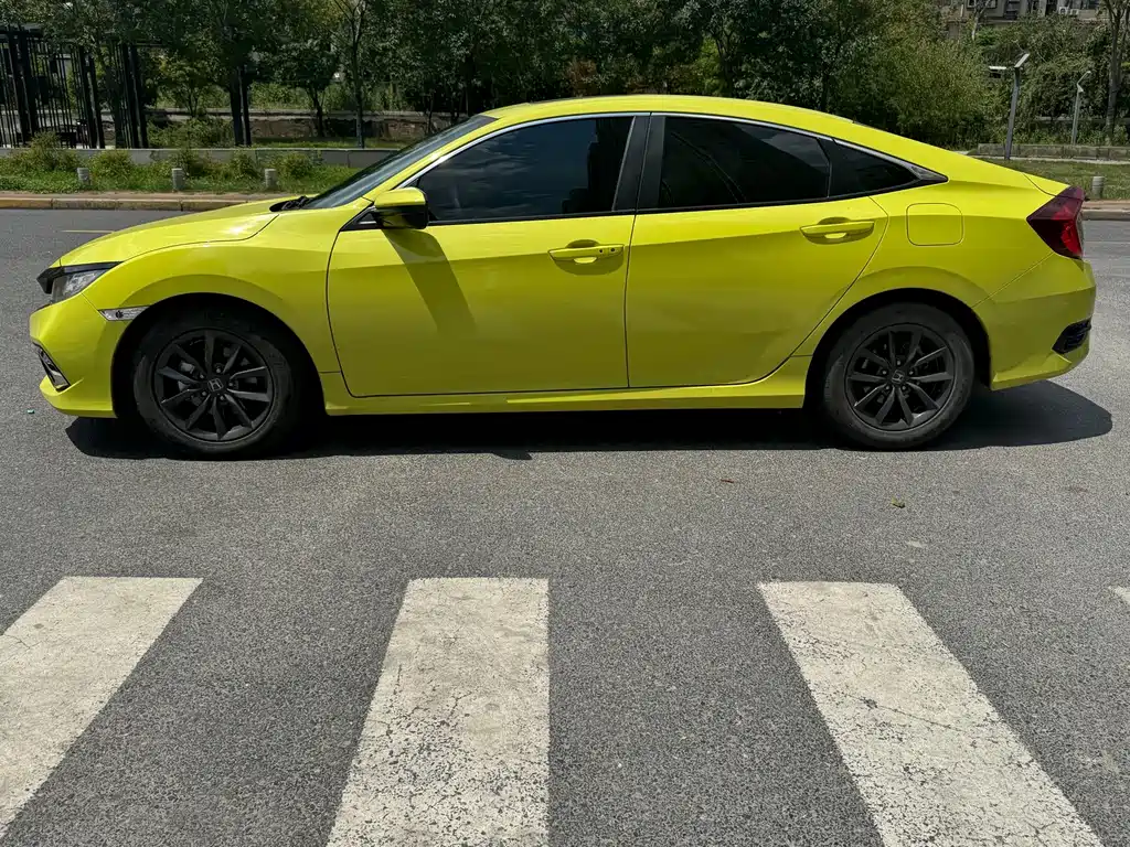 Honda Civic — фото 5
