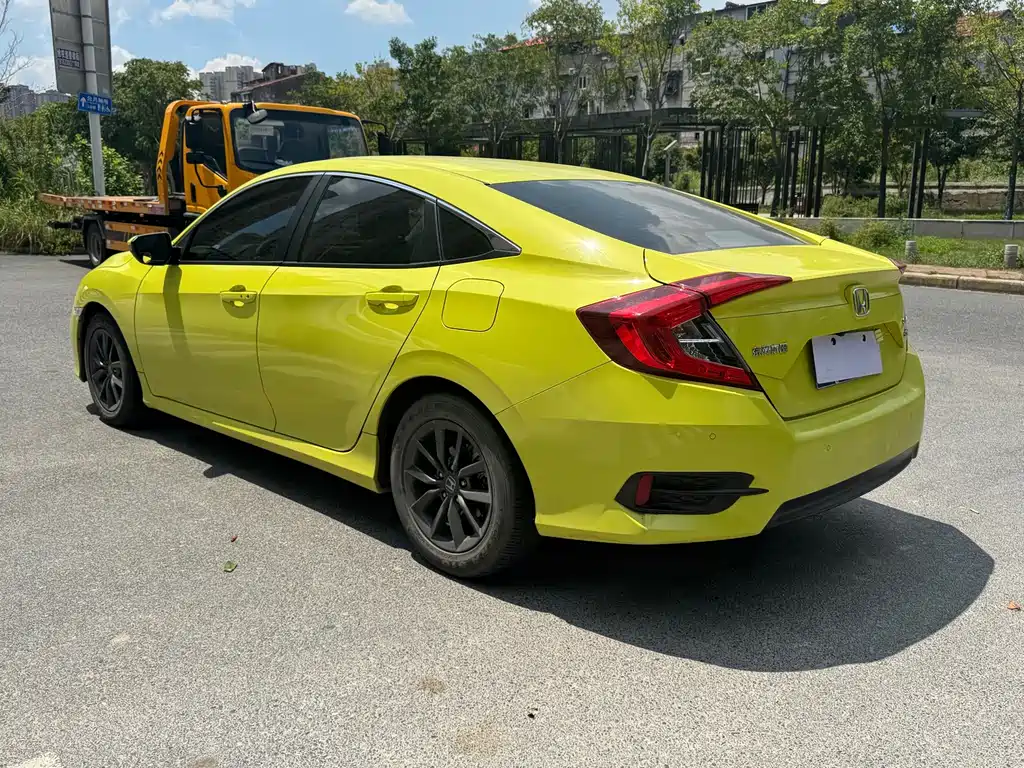 Honda Civic — фото 9