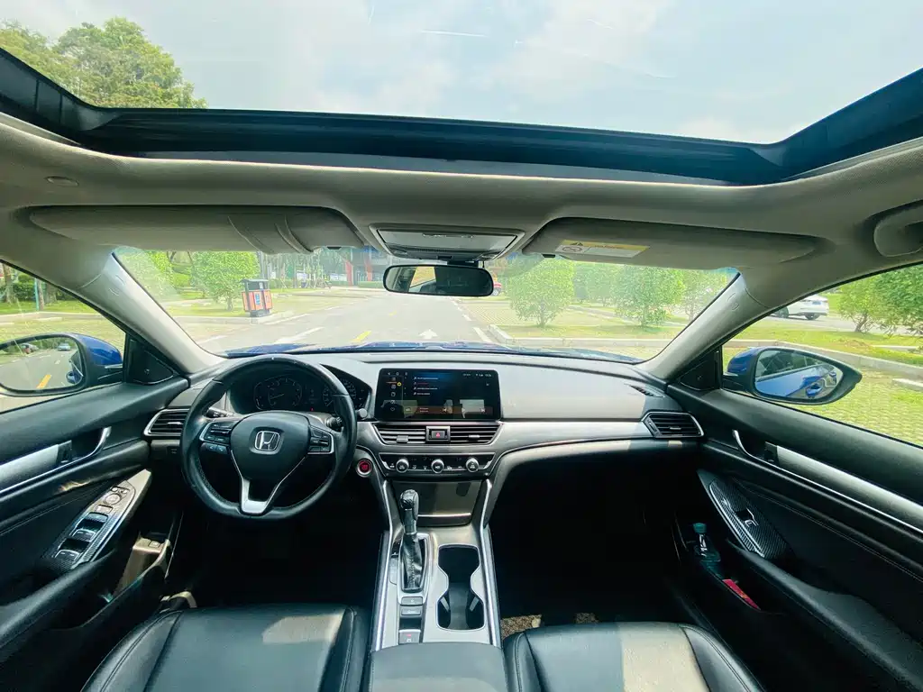 Honda Accord — фото 14