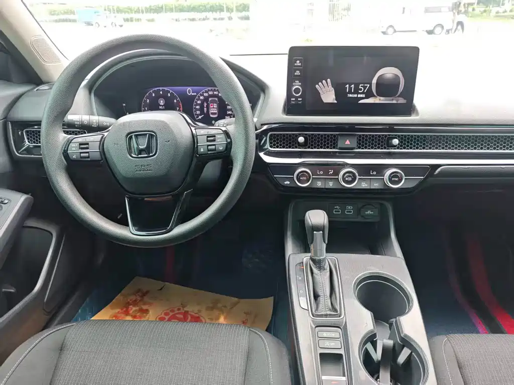 Honda Civic — фото 10