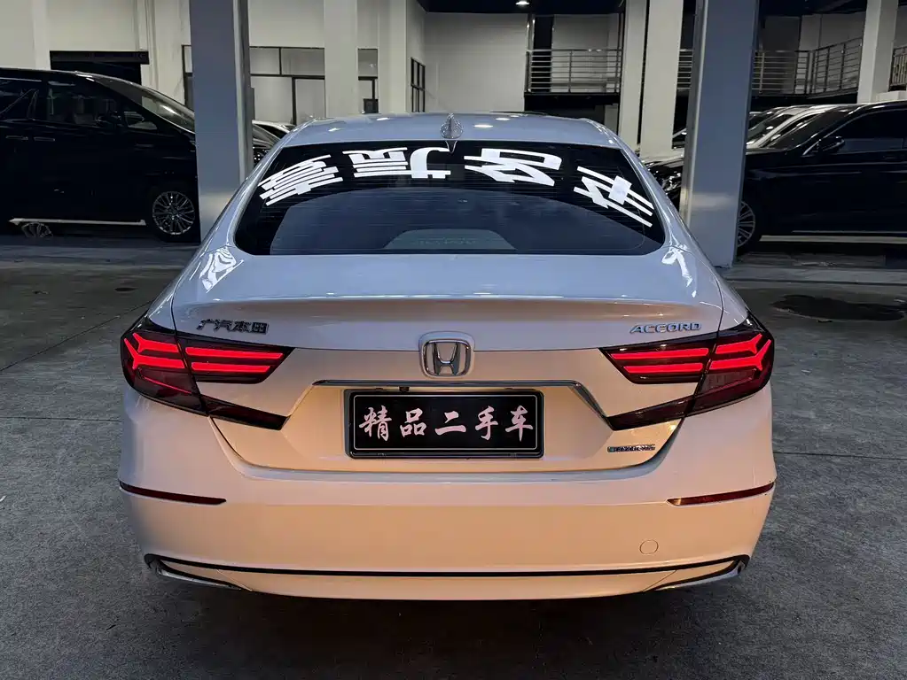 Honda Accord — фото 14