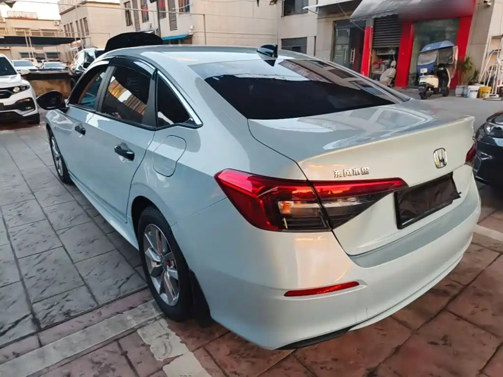 Honda Civic — фото 5
