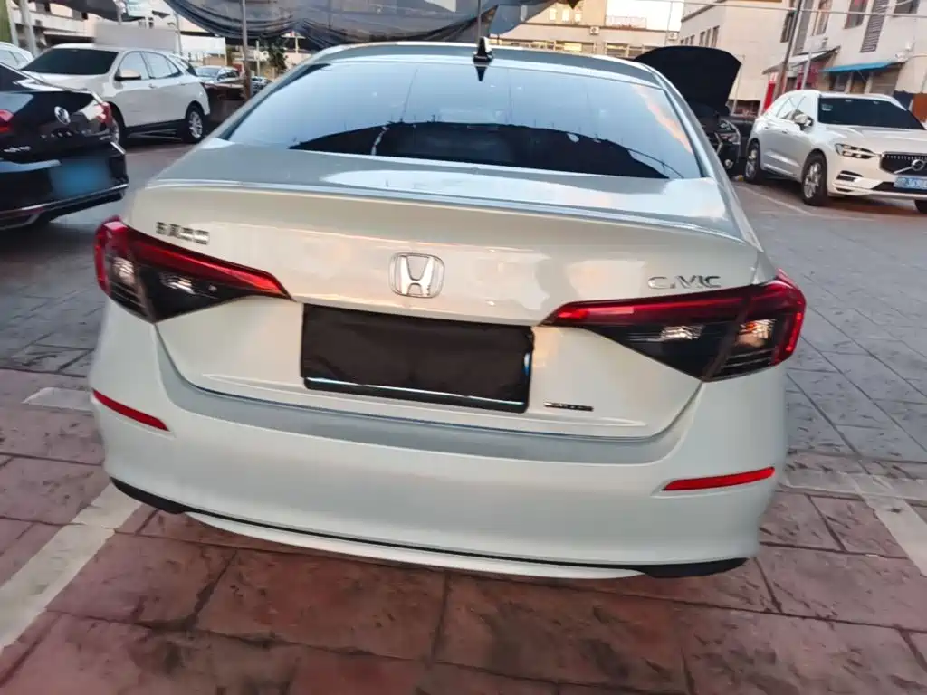 Honda Civic — фото 6