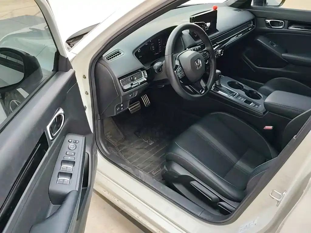 Honda Civic — фото 16