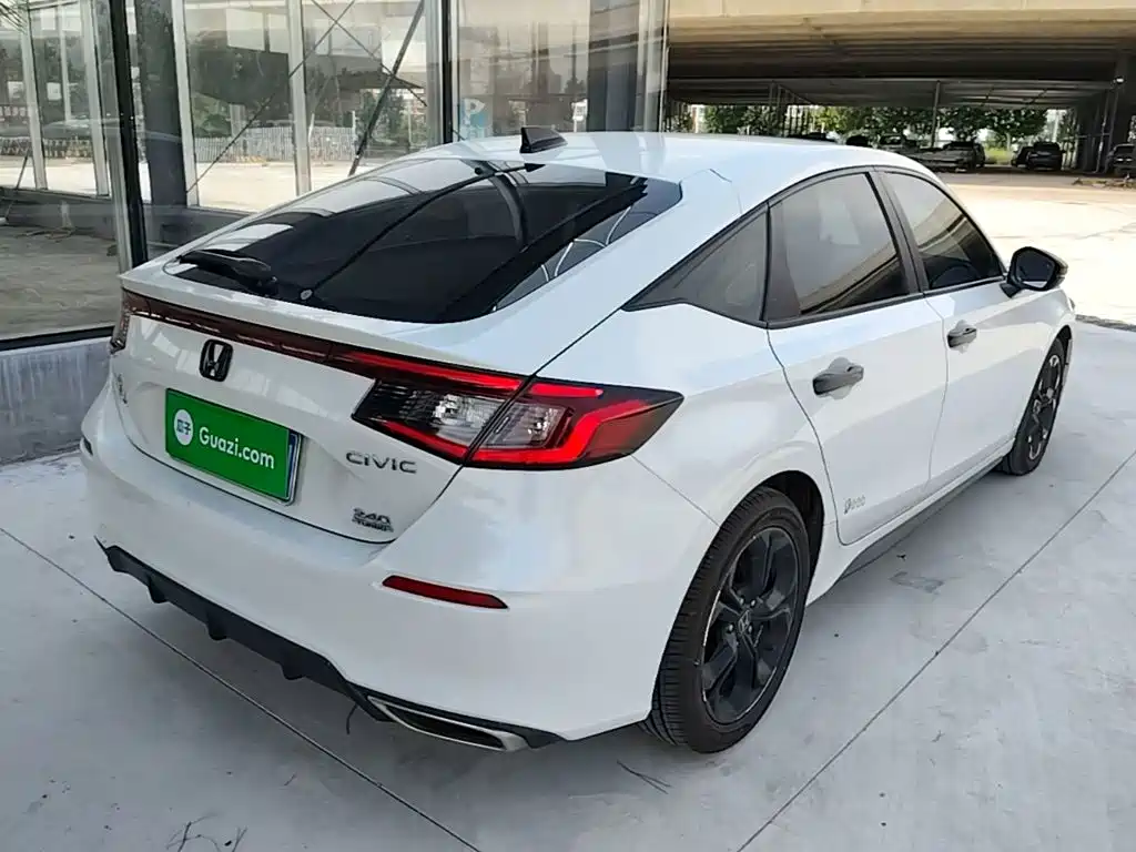 Honda Civic — фото 7