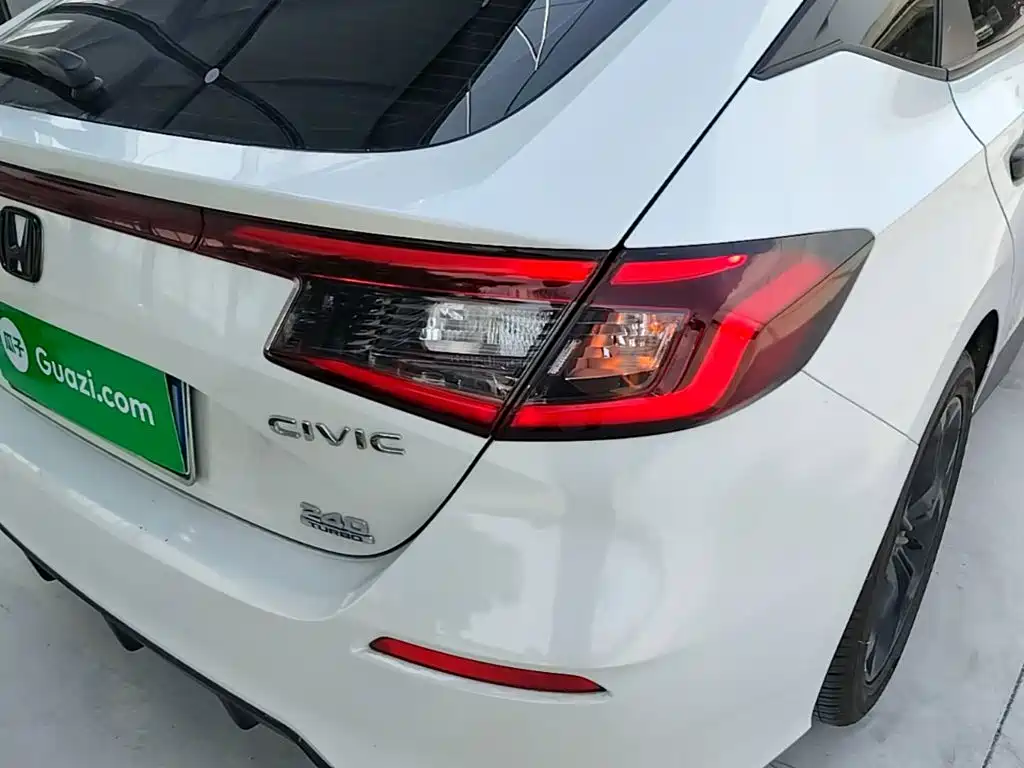 Honda Civic — фото 8