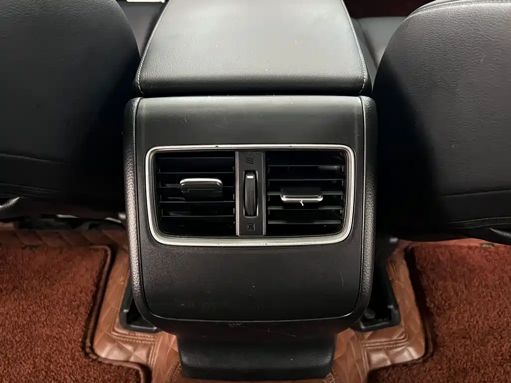 Honda Accord — фото 13