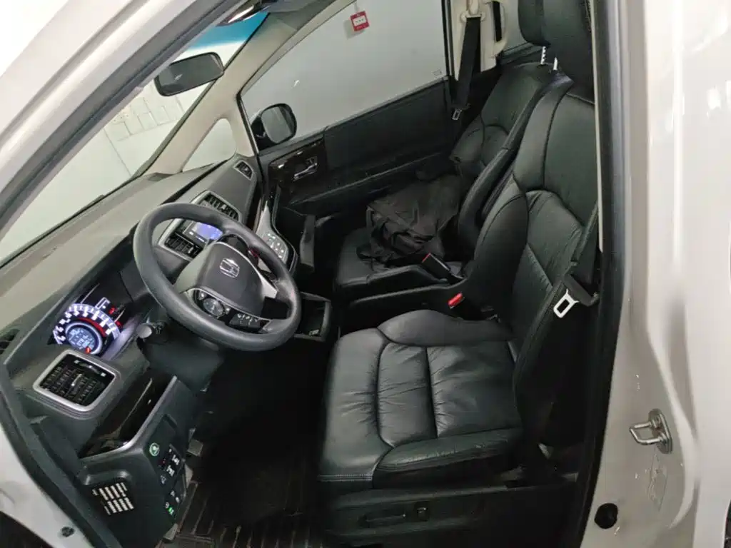 Honda Odyssey — фото 14