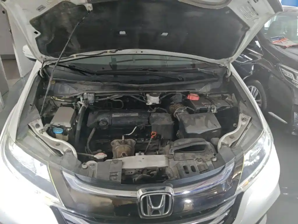 Honda Odyssey — фото 19