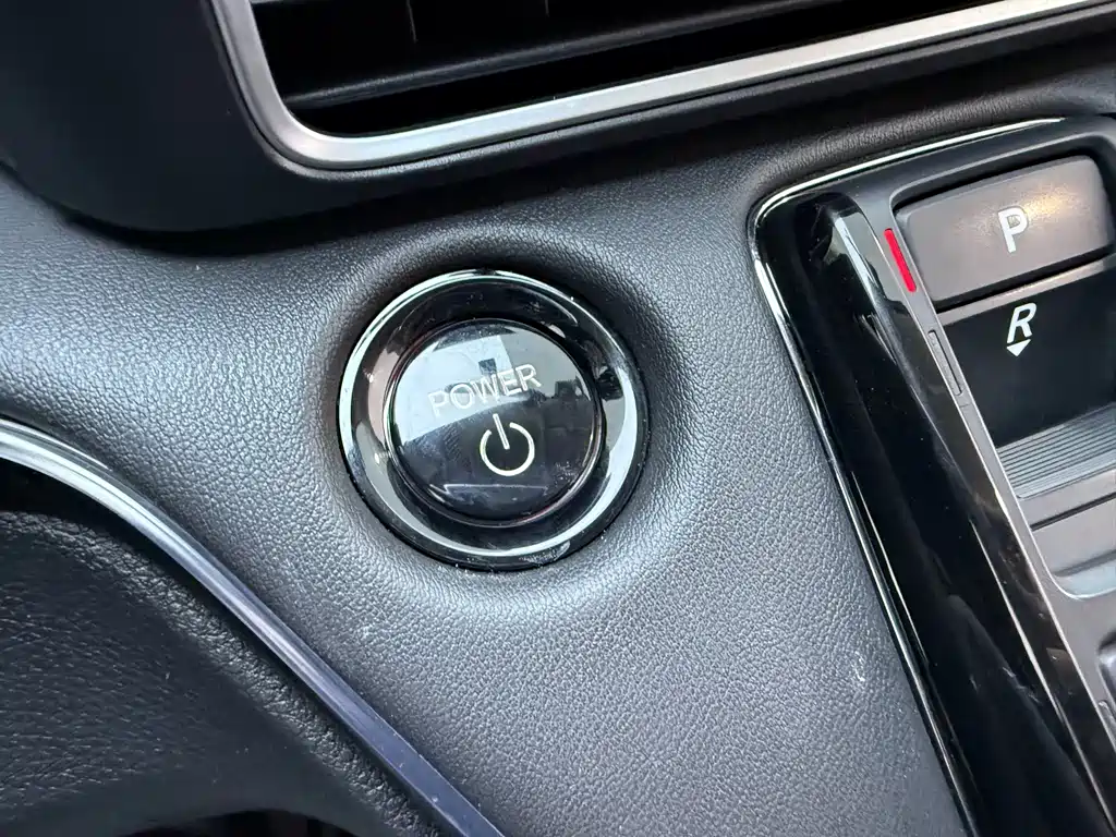 Honda Odyssey — фото 17
