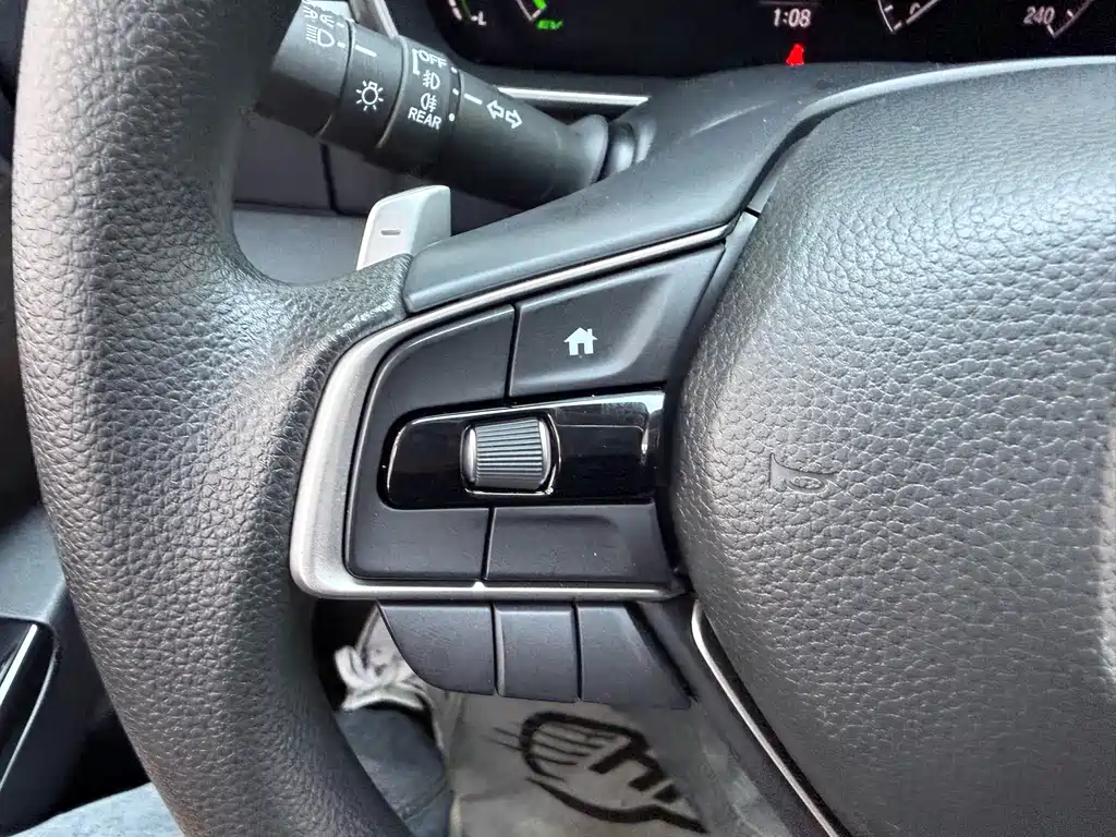 Honda Odyssey — фото 19