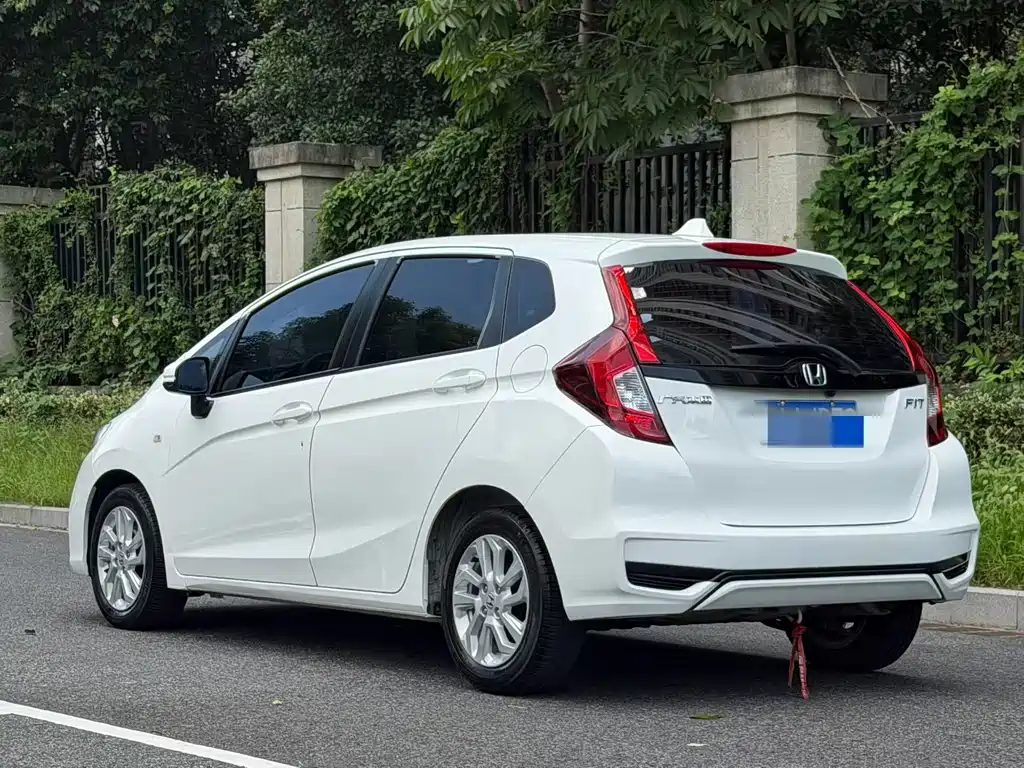 Honda Fit — фото 3