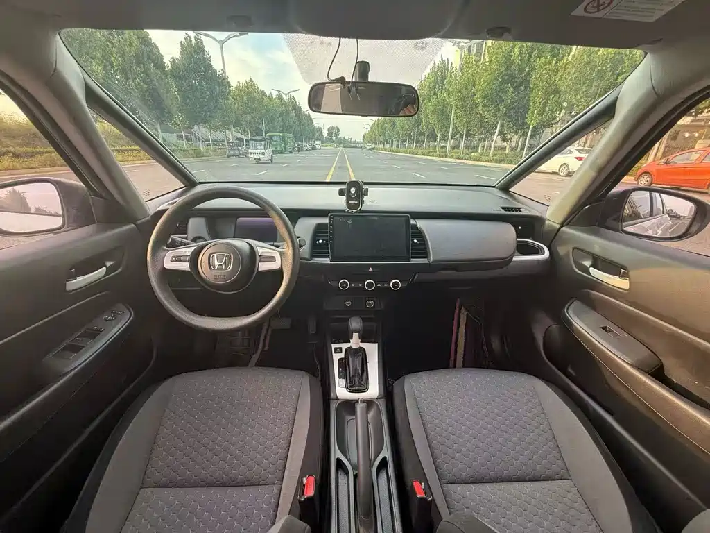 Honda Fit — фото 5