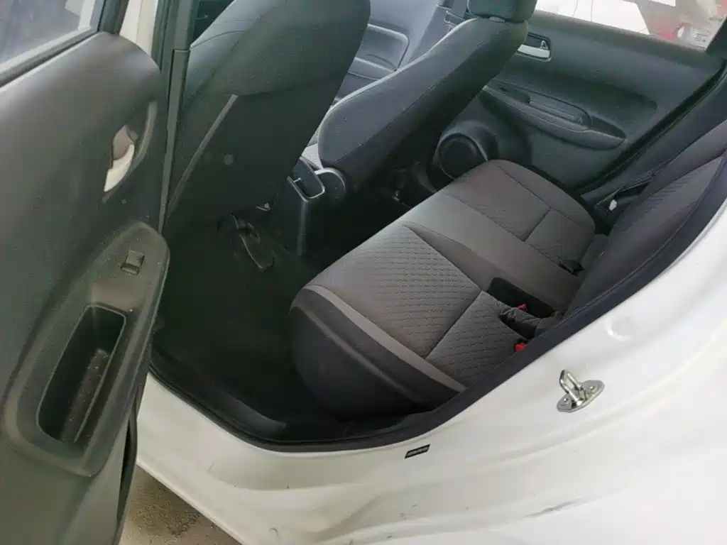 Honda Fit — фото 17