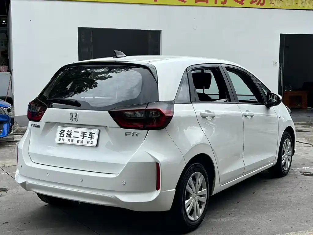 Honda Fit — фото 6