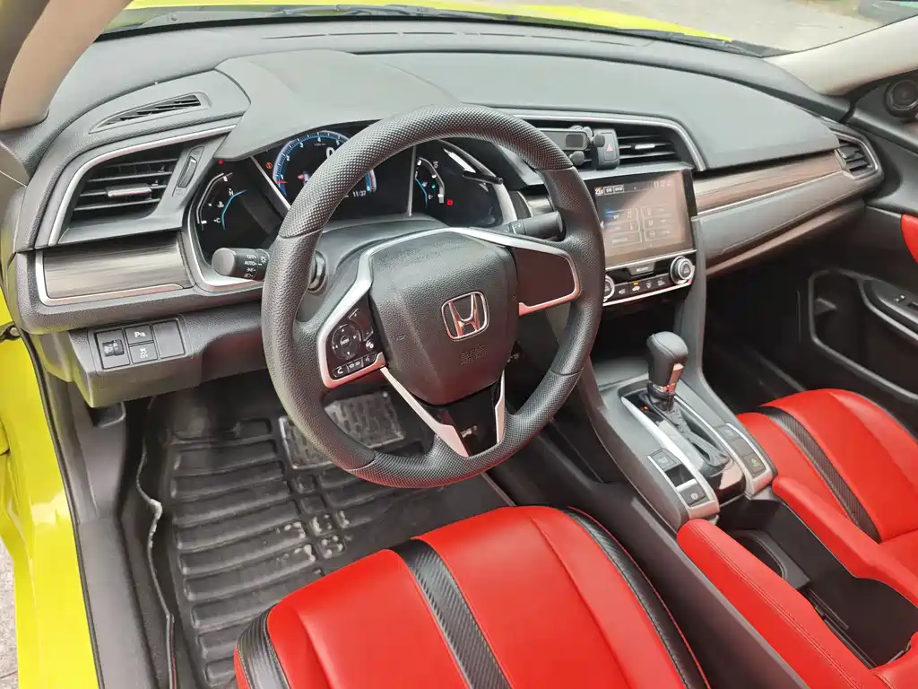 Honda Civic — фото 14
