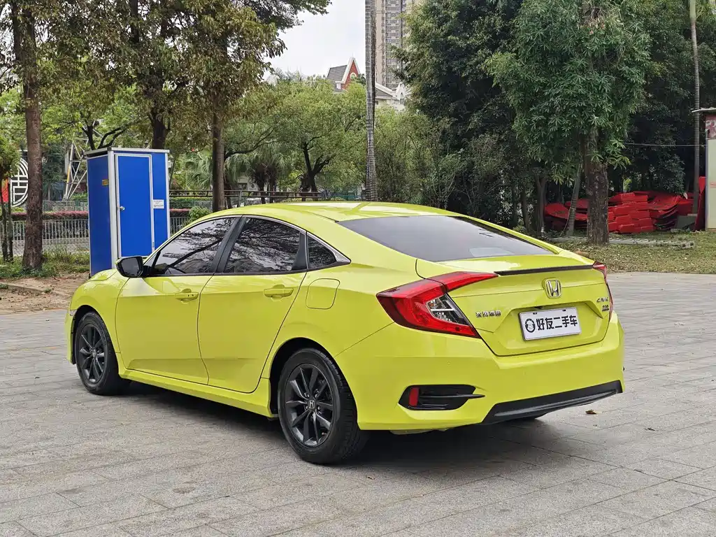 Honda Civic — фото 7